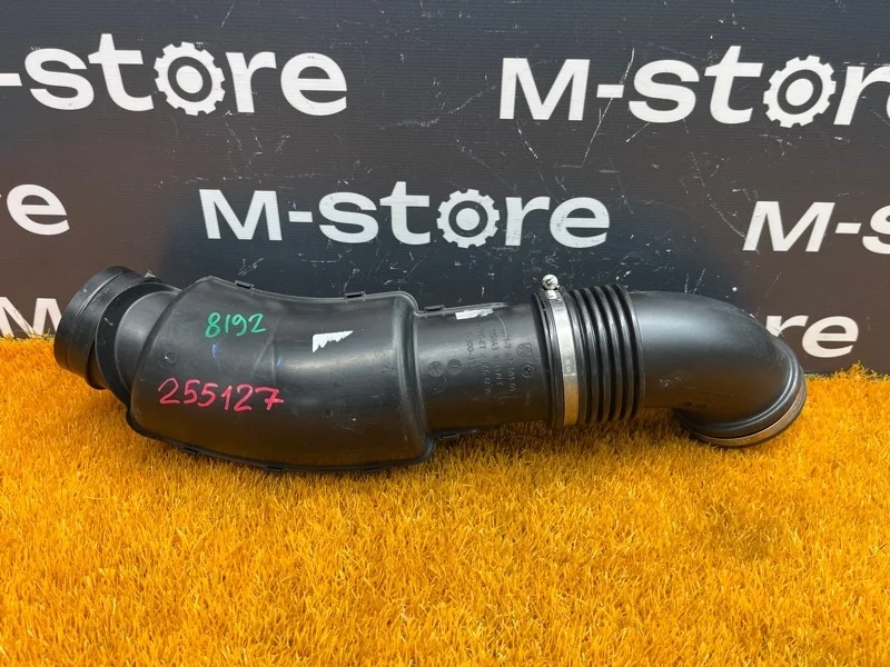 Патрубок воздушного фильтра Bmw X1 2012 13717632501 E84 N20B20A