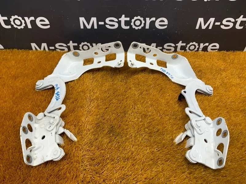 Петля капота Mercedes-Benz E-Class 2016 A2138800128 W213 274.920