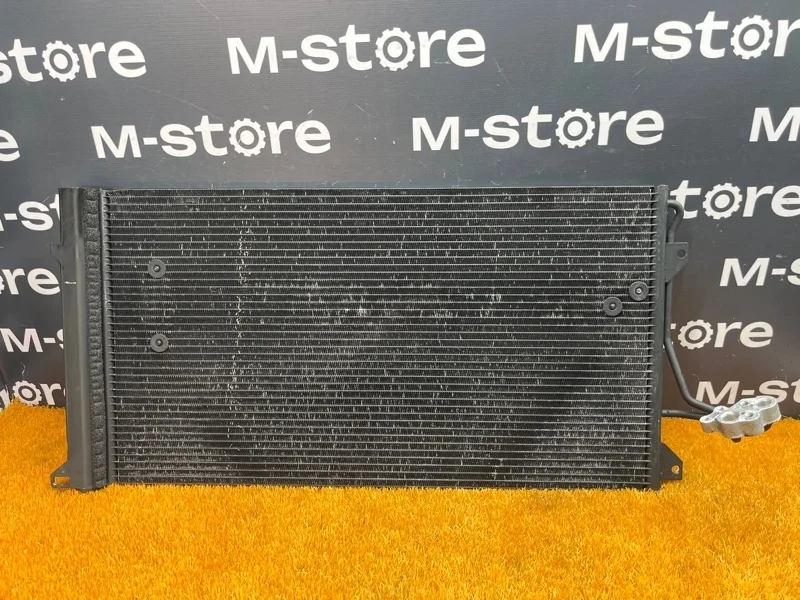 Радиатор кондиционера Audi Q7 2011 7L0820411G 4LB CJTC
