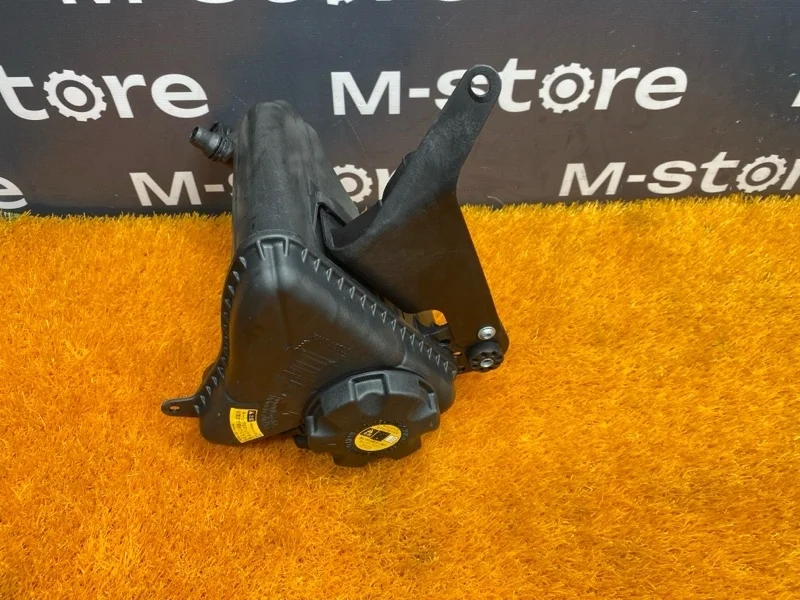 Бачок расширительный Bmw 6-Series 2013 17137601949 F06 N55B30A