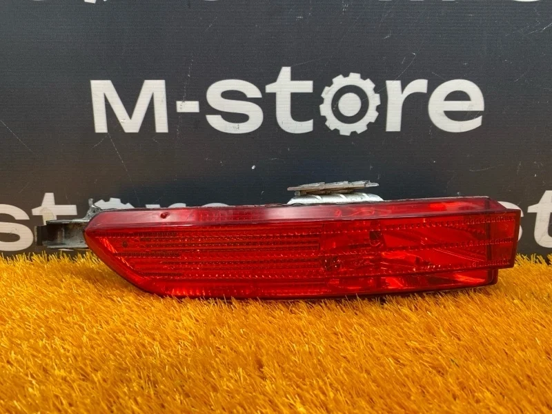 Фонарь в бампер Volkswagen Touareg 2011 7P6945701F 7P CGRA, левый