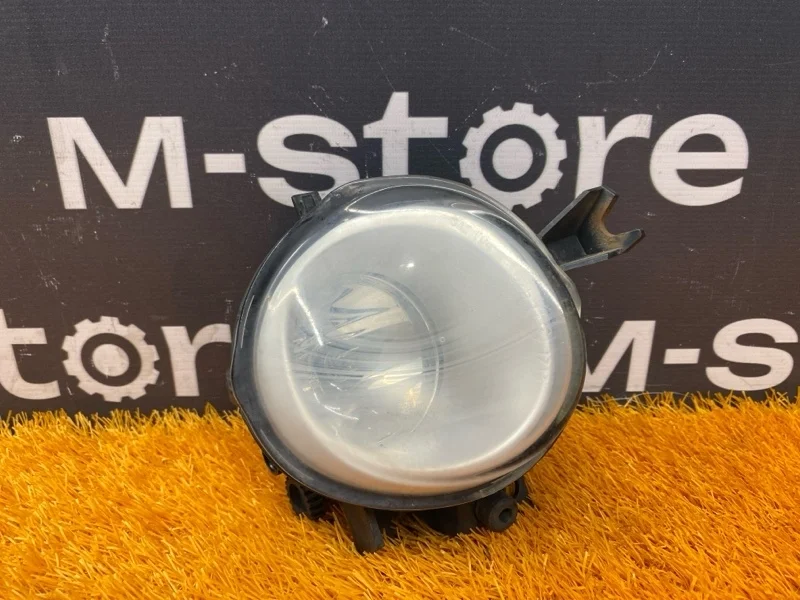 Фара противотуманная Volkswagen Touareg 2005 7L6941700E 7L BMV, правая