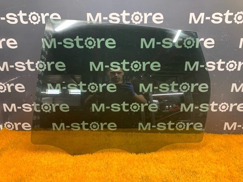 Стекло боковое Porsche Cayenne 2013 95854261105 958 5502, заднее левое