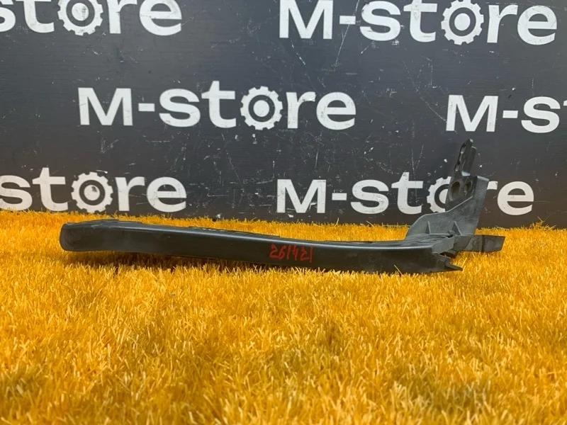 Крепление бампера Porsche Cayenne 2007 7L5807050B 957 M4801, переднее правое