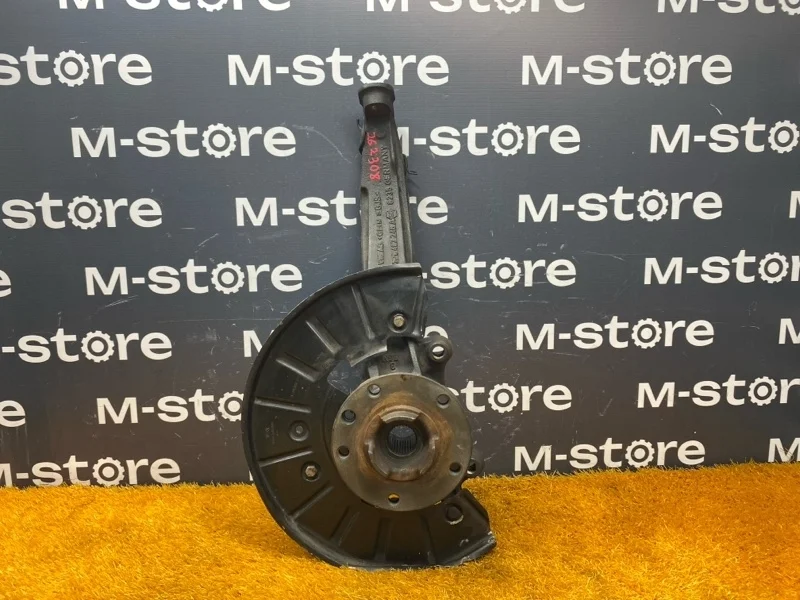 Ступица Volkswagen Touareg 2011 7P6407246A 7P CGRA, передняя правая