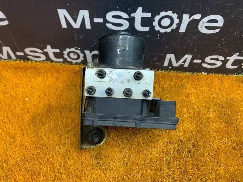 Блок ABS Volkswagen Touareg 2005 7L0907379G 7L BMV