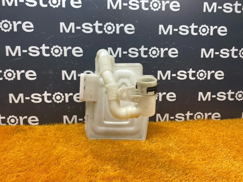 Бачок омывателя Volkswagen Jetta 2006 1K0955453Q 1K BVY