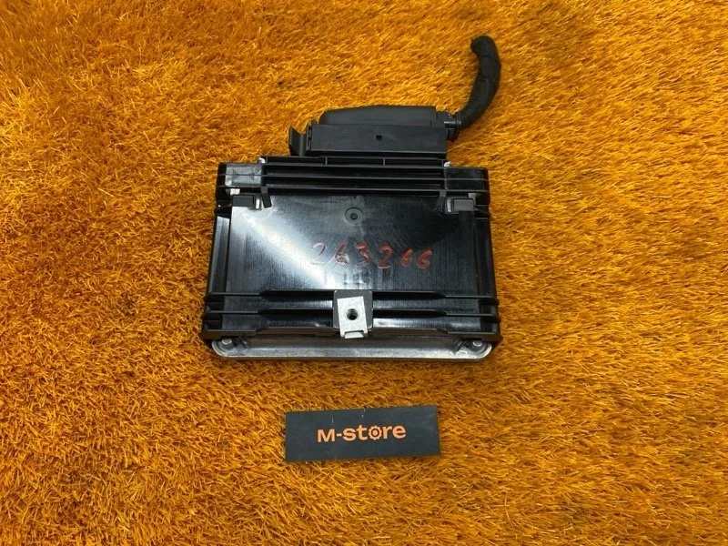 Блок управления раздаточной коробкой Volkswagen Touareg 2010 0BV927755A 7P CGRA