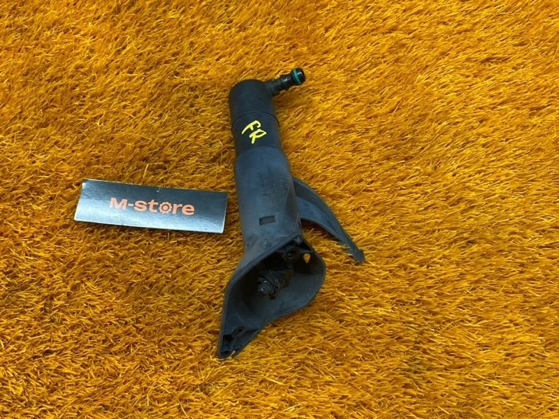 Форсунка омывателя фары Volkswagen Touareg 2010 7P6955978 7P CGRA, правая