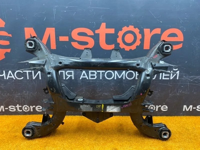 Балка поперечная (подрамник) Bmw X5 2009 33316863815 E70 N52B30, задняя