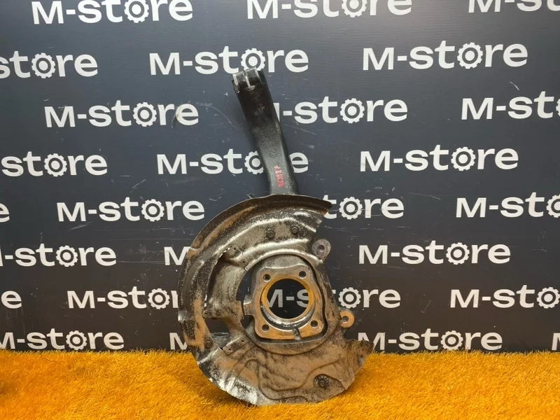 Кулак поворотный Bmw X5 2009 31216773783 E70 N52B30, передний левый