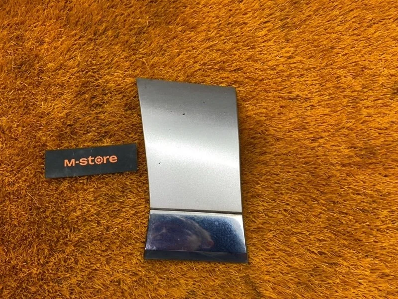 Накладка на крыло Volkswagen Touareg 2010 7P6853717C 7P CGRA, передняя левая