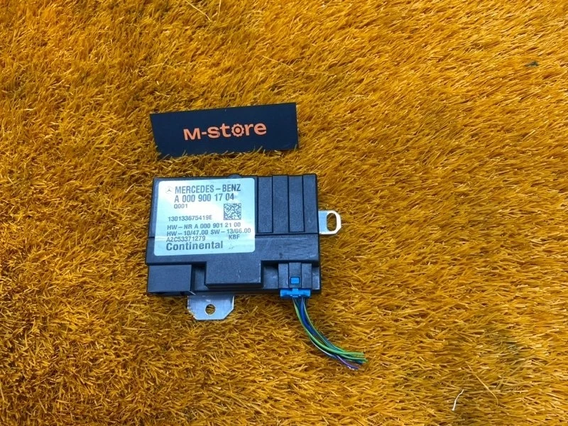 Блок управления топливным насосом Mercedes-Benz E-Class 2013 A0009001704 W212 274.920