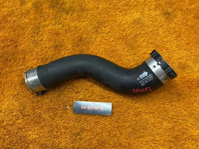 Патрубок интеркулера Mercedes-Benz E-Class 2013 A2045284682 W212 274.920, правый