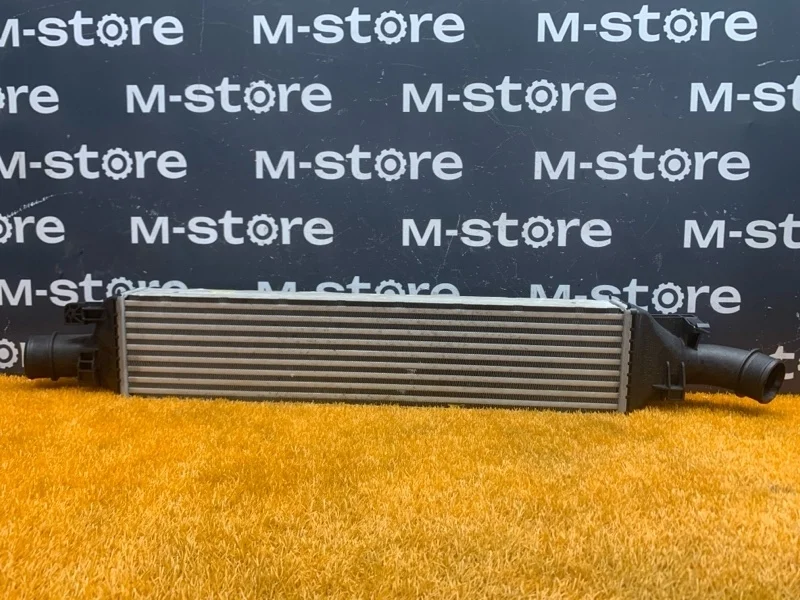 Интеркулер Audi Q3 2012 8U0145803B 8U CPSA