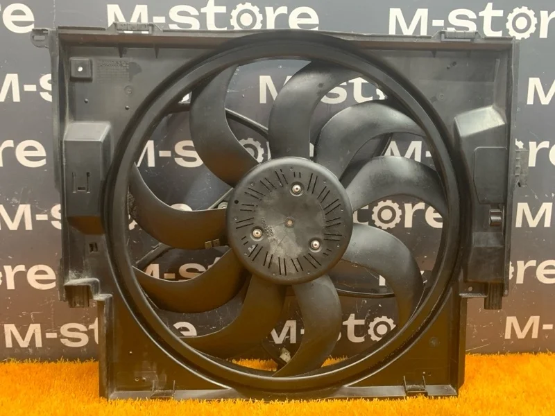 Вентилятор радиатора Bmw 1-Series 2011 17427640509 F20 N13B16A