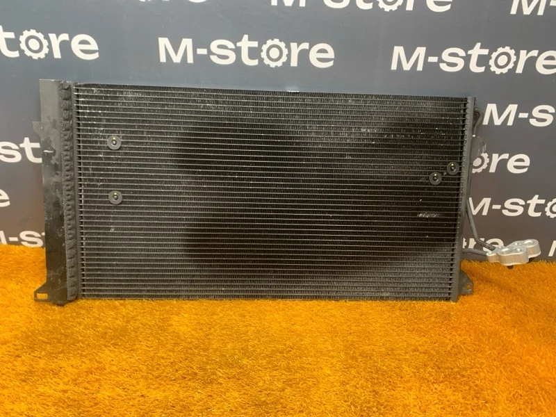 Радиатор кондиционера Porsche Cayenne 2008 4L0260401A 957 M5501