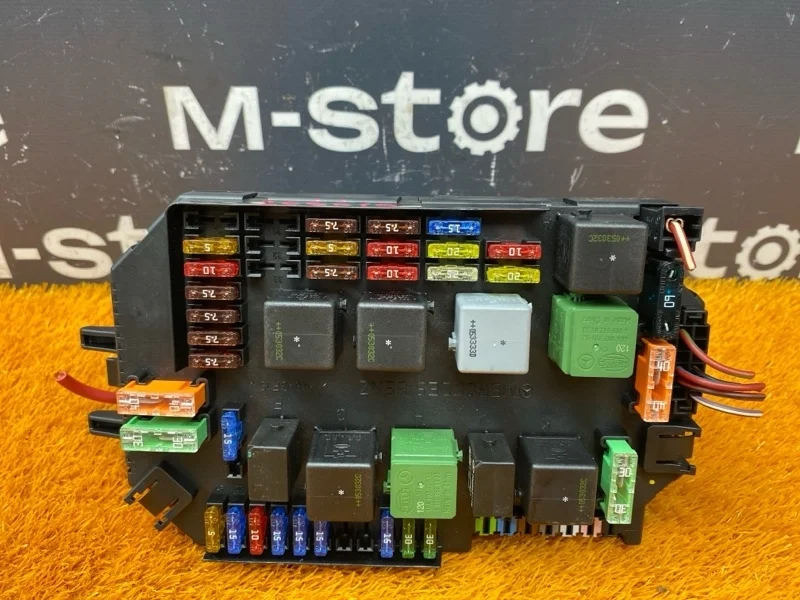 Блок предохранителей SAM Mercedes-Benz S-Class 2005 A2215450001 W221 273.961, передний