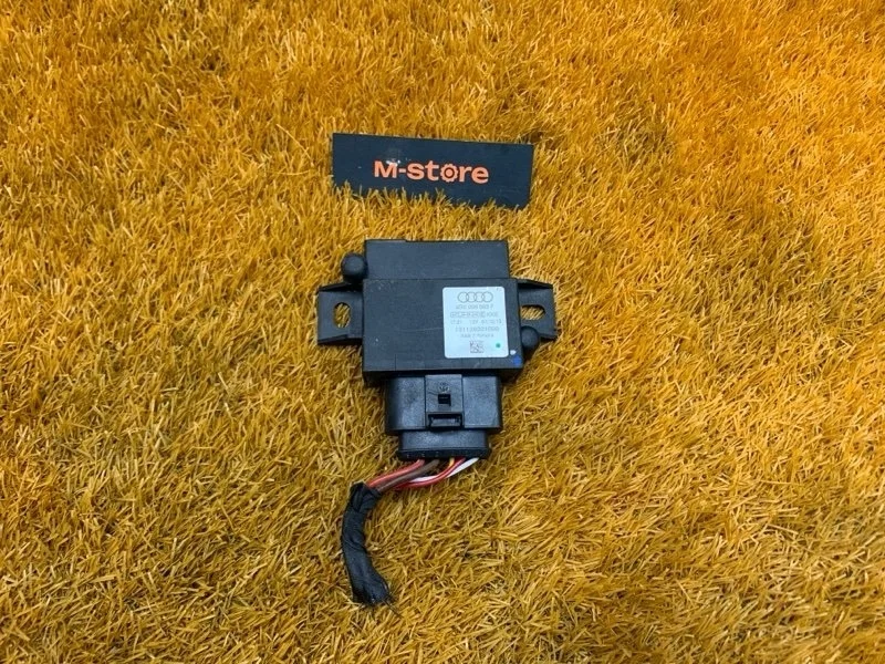 Блок управления топливным насосом Audi A6 2013 4G0906093F C7/4G CDNB