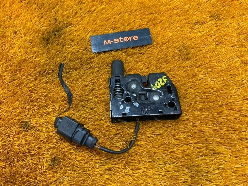 Замок капота Audi Q3 2014 8U0823509 8U CCZC