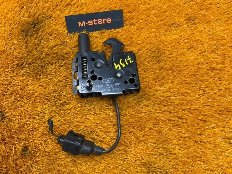 Замок капота Audi A4 2016 8W0823509 B9/8W CVKB