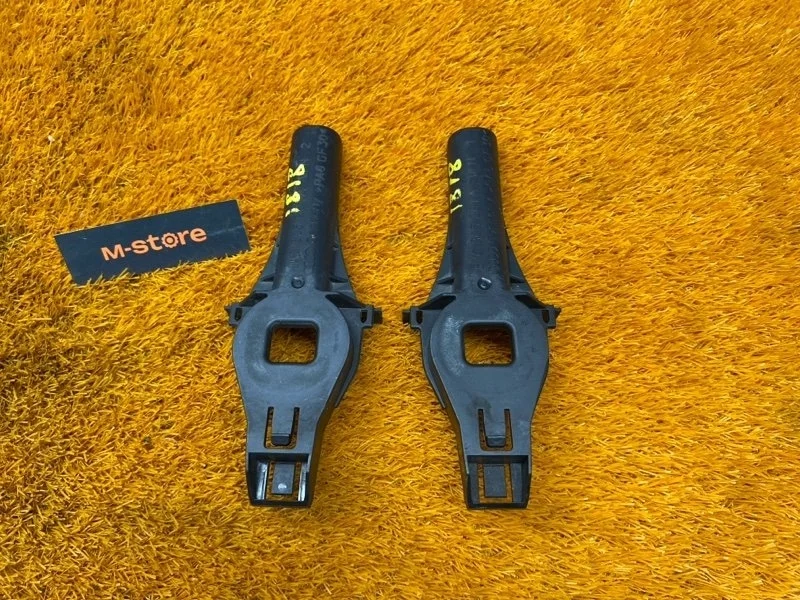 Крепление радиатора Audi Q3 2012 8K0805201A 8U CPSA