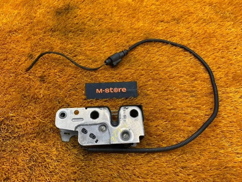 Замок капота Volkswagen Tiguan 2012 5N0823509A 5N CCZD