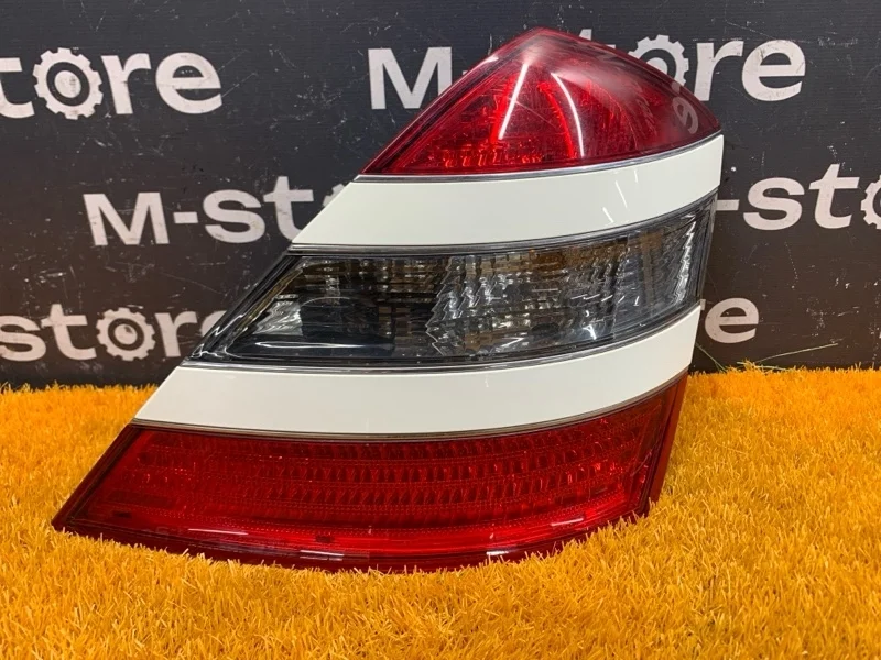 Фонарь задний Mercedes-Benz S-Class 2007 A2218200264 W221 273.961, правый