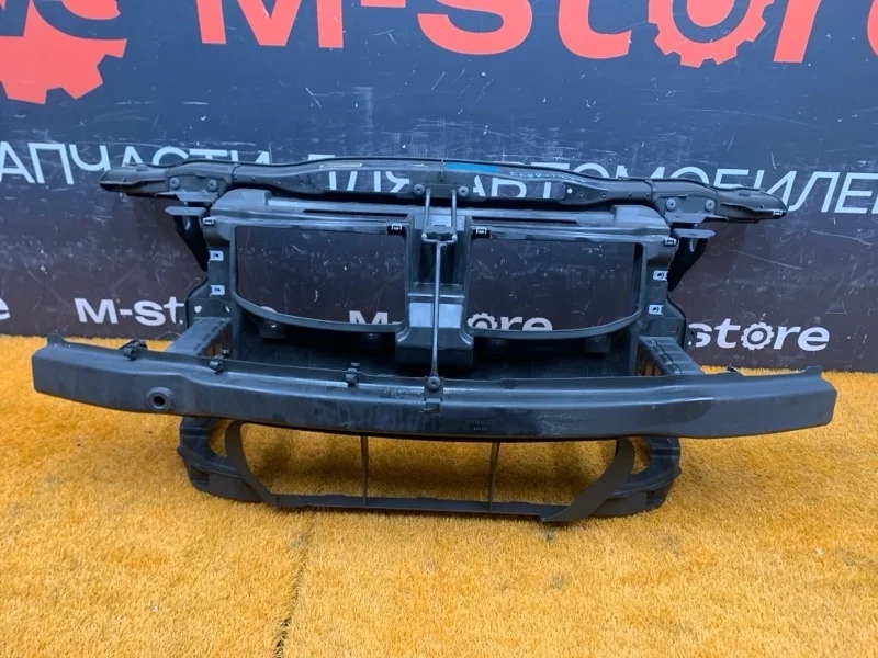 Рамка радиатора Bmw 3-Series 2005 51718040280 E90 N52B25A