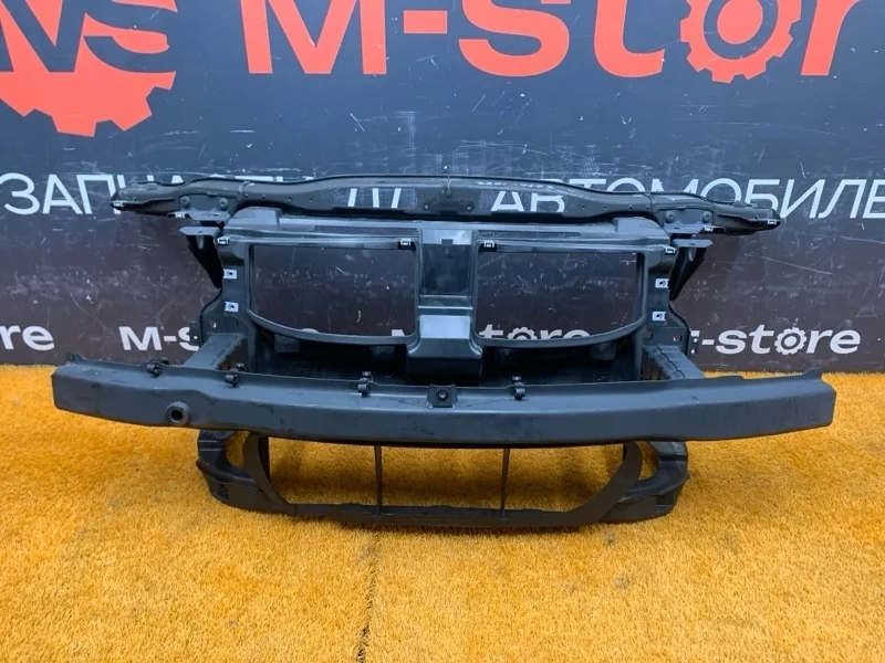 Рамка радиатора Bmw 3-Series 2006 51647058594 E90 N46B20B