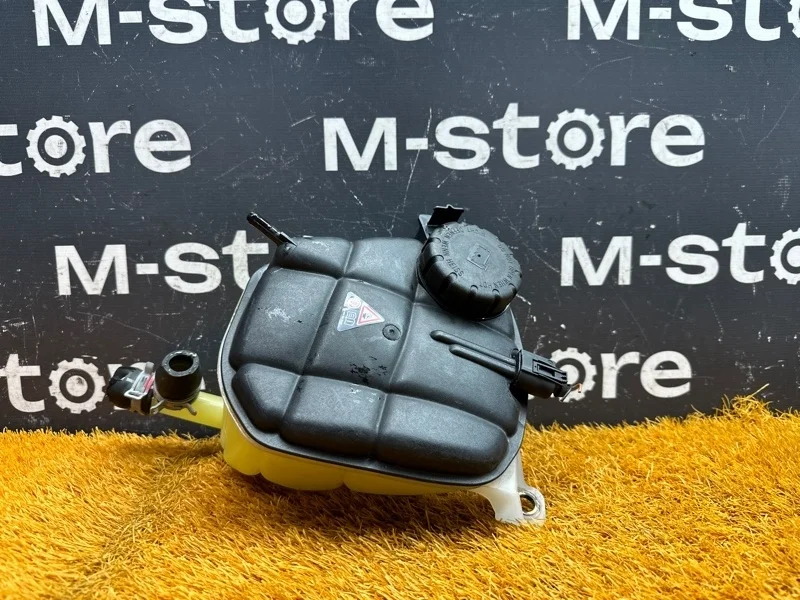 Бачок расширительный Mercedes-Benz M-Class 2011 A1645000049 W164 272.967