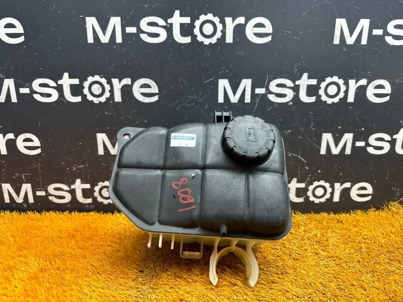 Бачок расширительный Mercedes-Benz C-Class 2001 A2035000049 W203 111.951