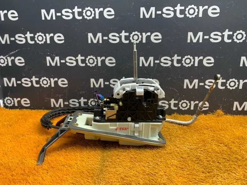 Селектор акпп Volkswagen Touareg 2008 7L6713203D 7L BHK