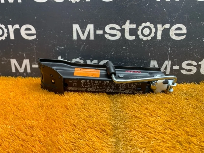 Домкрат Mercedes-Benz E-Class 2007 A2115830215 W211 272.943