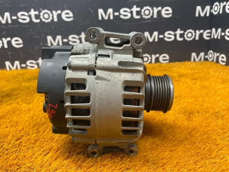 Генератор Audi Q3 2013 06J903023R 8U CCZ