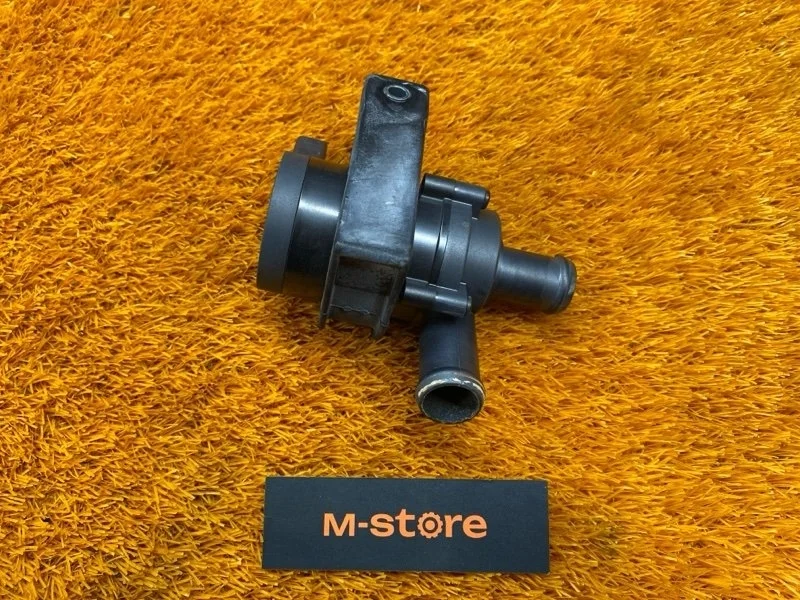 Помпа дополнительная Volkswagen Tiguan 2013 1K0965561F 5N CTH