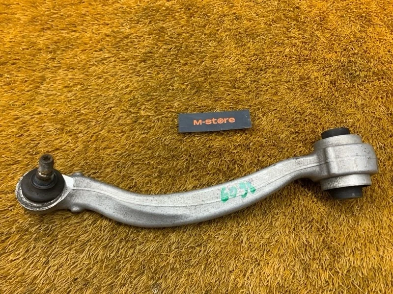 Рычаг подвески нижний Mercedes-Benz C-Class 2008 A2043306811 W204 271.950, передний правый
