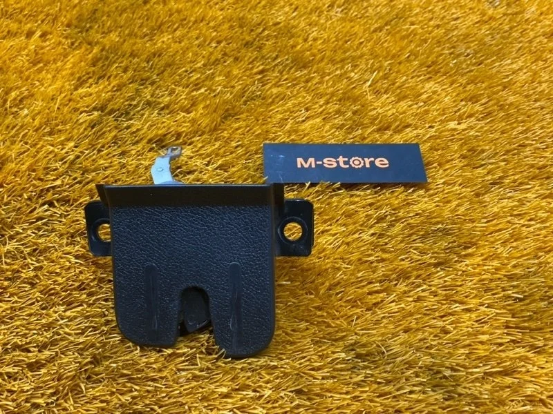 Замок багажника Volkswagen Touareg 2008 7L6827505H 7L BHK