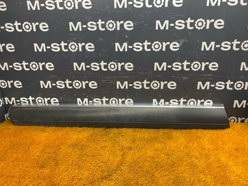 Молдинг на дверь Volkswagen Touareg 2008 7L6837787 7L BHK, передний левый