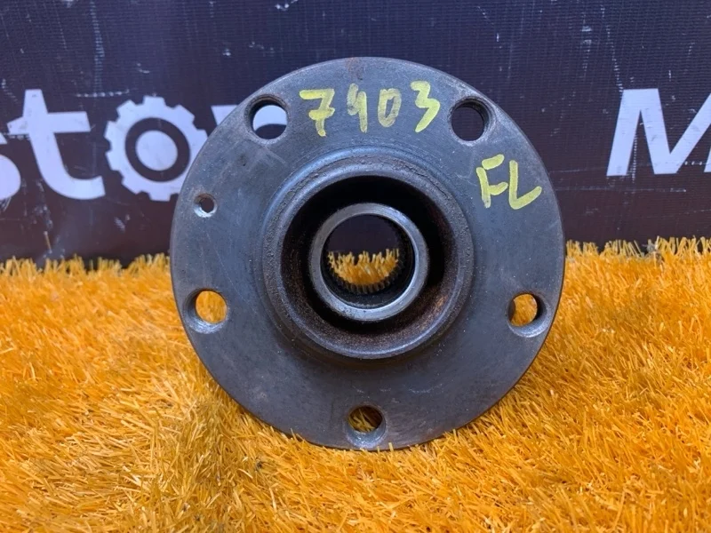 Ступица Audi A6 2006 4D0407613E C6/4F BDW, передняя левая