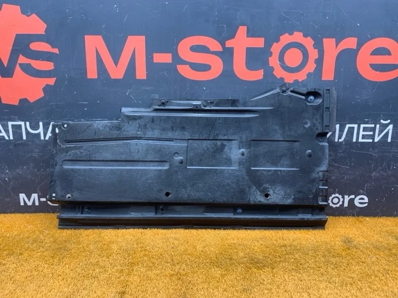 Защита днища кузова Audi A4 2009 8K0825208D B8/8K CDN, правая