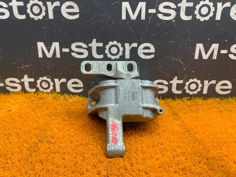 Подушка двигателя Audi Q3 2013 5N0199262G 8U CCZ, правая