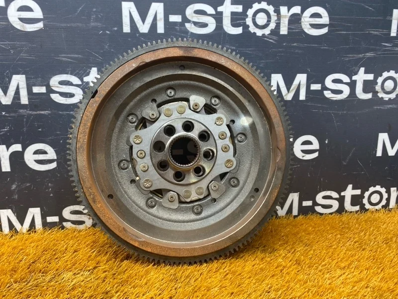 Маховик Audi Q3 2013 06J105266R 8U CCZ