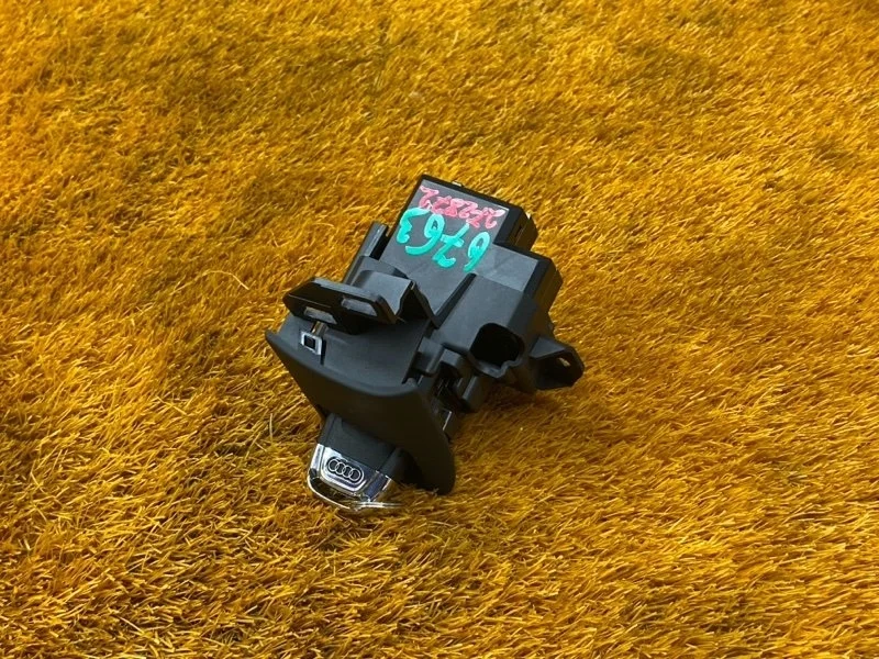 Замок зажигания Audi A4 2012 8K0909131D B8/8K CDNB