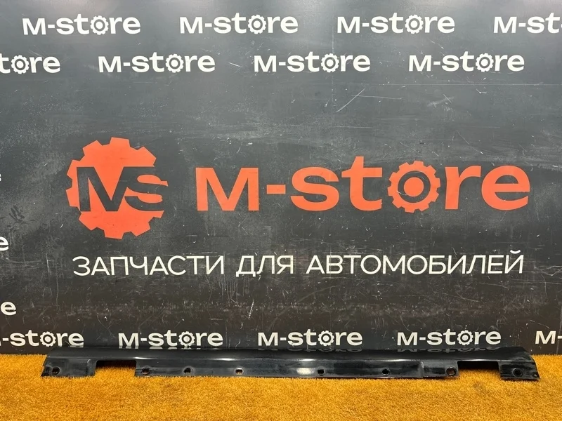 Накладка на порог Mercedes-Benz C-Class 2008 A2046900340 W204 271.950, левая