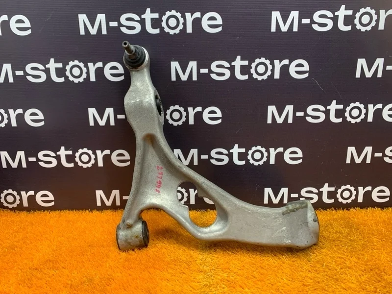 Рычаг подвески нижний Audi Q7 2007 7L8407151K 4L BAR, передний левый