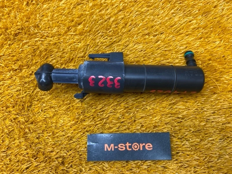 Форсунка омывателя фары Mercedes-Benz E-Class 2010 A2128600047 W212 642.850, правая