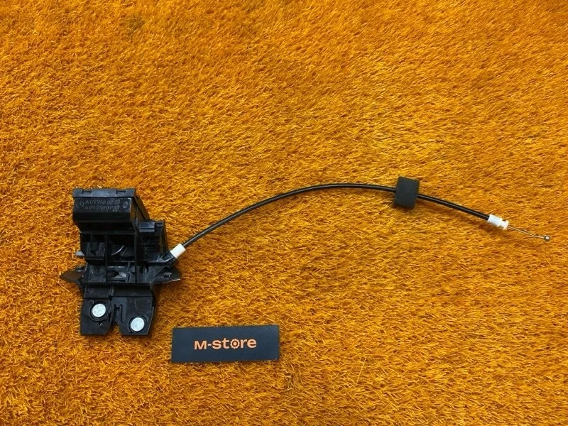 Замок багажника Mercedes-Benz E-Class 2008 A1717500085 W211 272.943