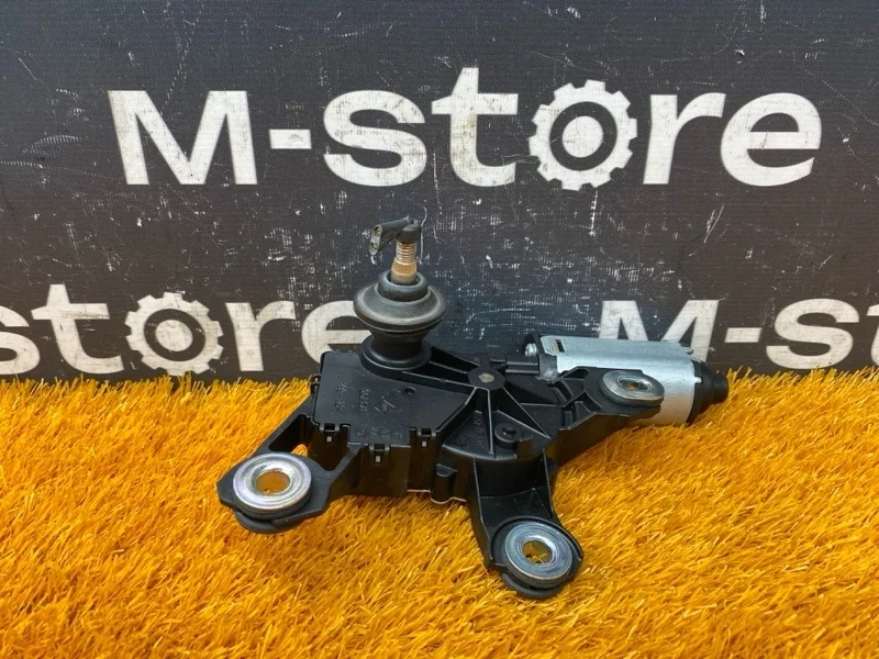 Мотор стеклоочистителя Audi Q7 2007 8E9955711D 4L BAR, задний