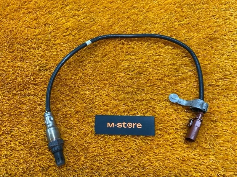 Датчик кислорода Audi A3 2014 04E906262 8V CXS